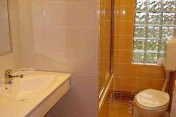 Rumunia Privát Bran, Zewnątrz